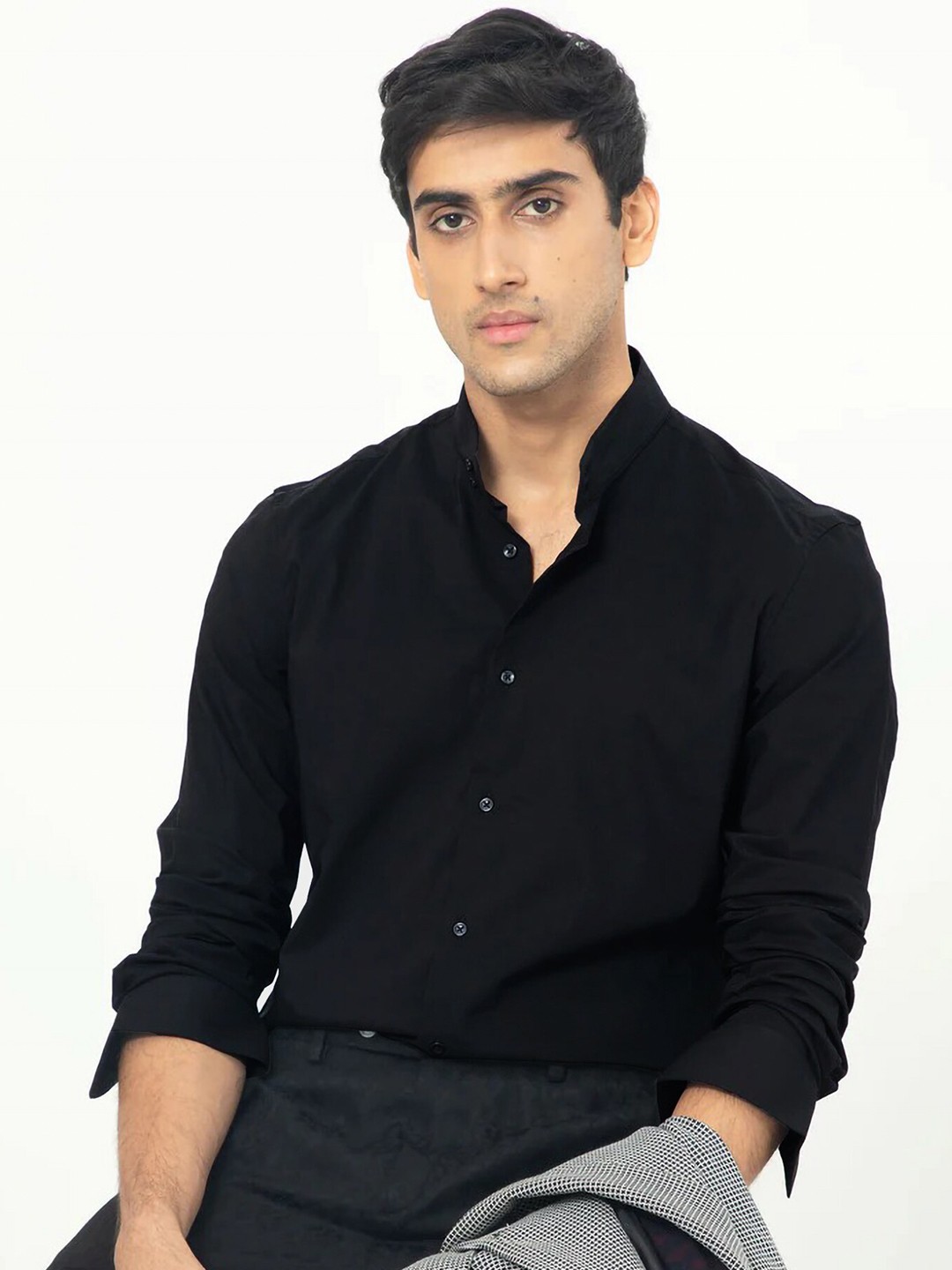 

MISCHIEF MONKEY Band Collar Classic Casual Pure Cotton Shirt, Black