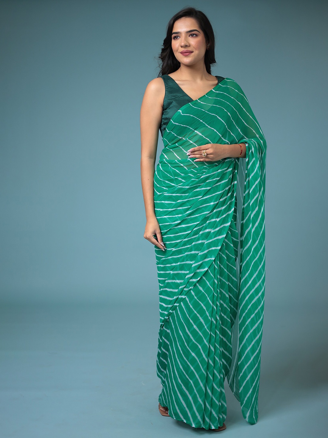 

ZARI Leheriya Printed Pure Chiffon Saree, Green