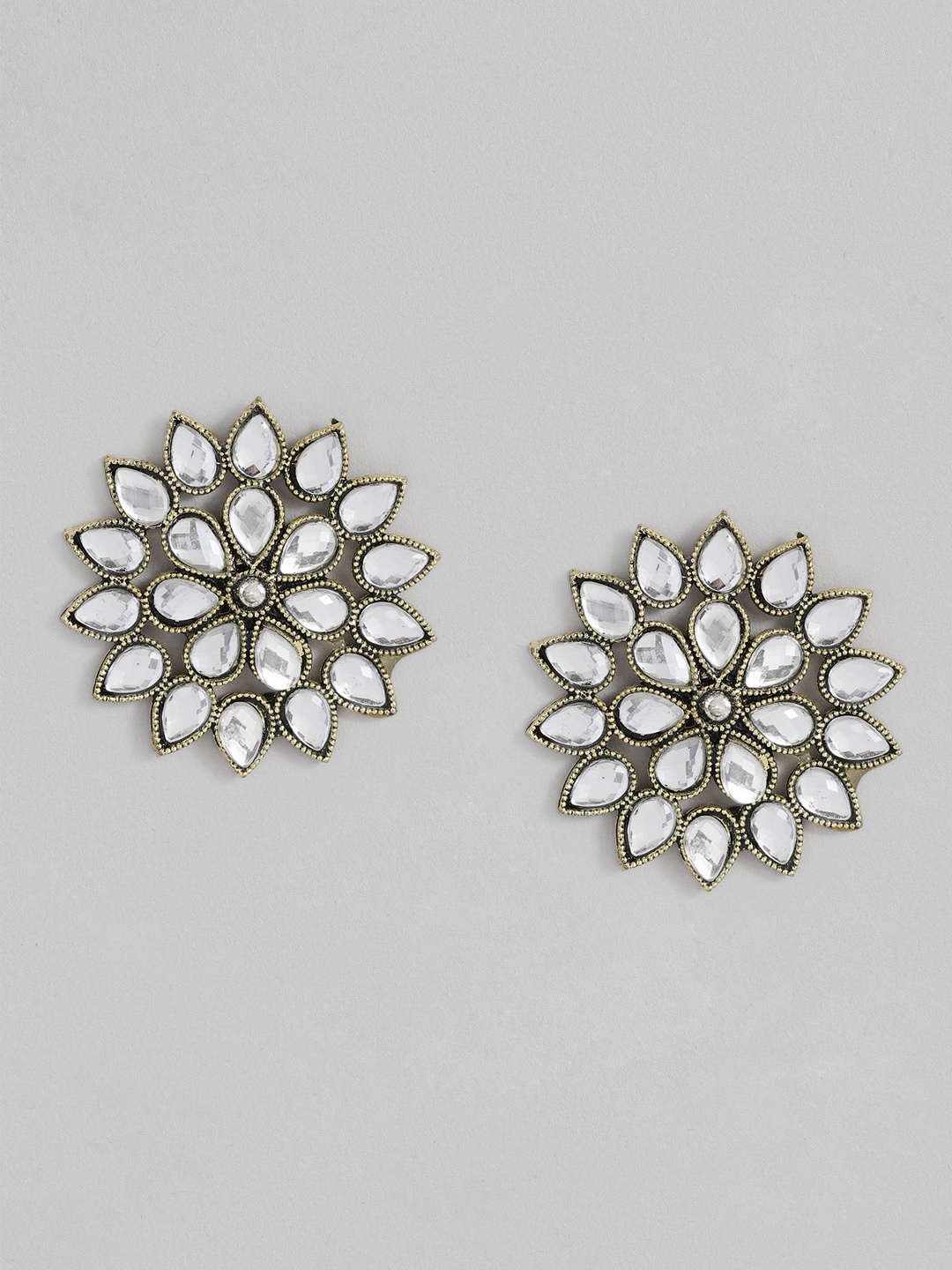 

Sangria Gold-Plated Floral Artificial Stones Studs