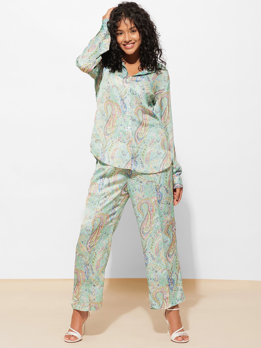 

Urban Sundari Ethnic Motifs Printed Shirt With Trouser Co-Ords, Green