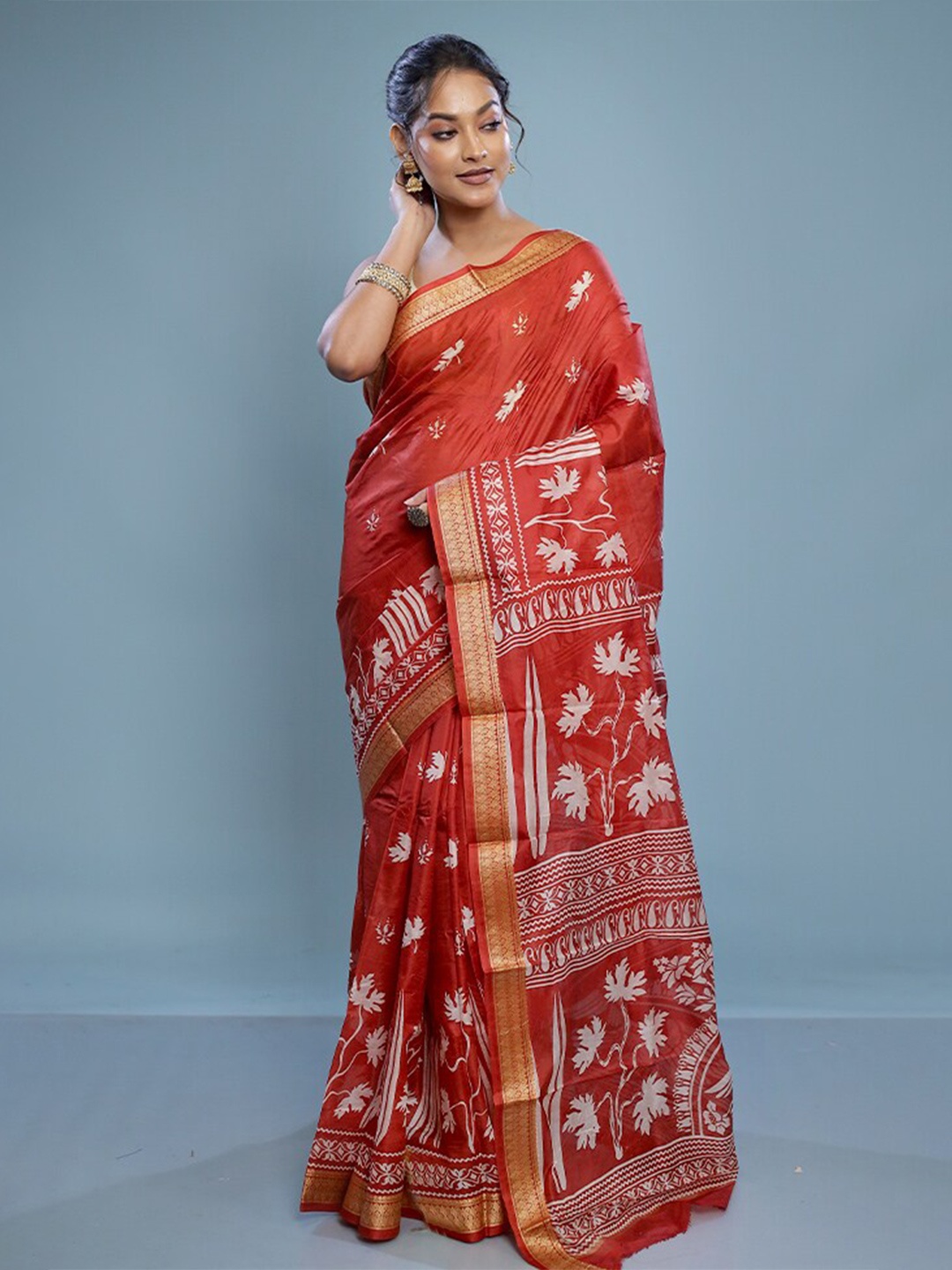 

AllSilks Ethnic Motifs Printed Pure Silk Murshidabad silk Saree, Red