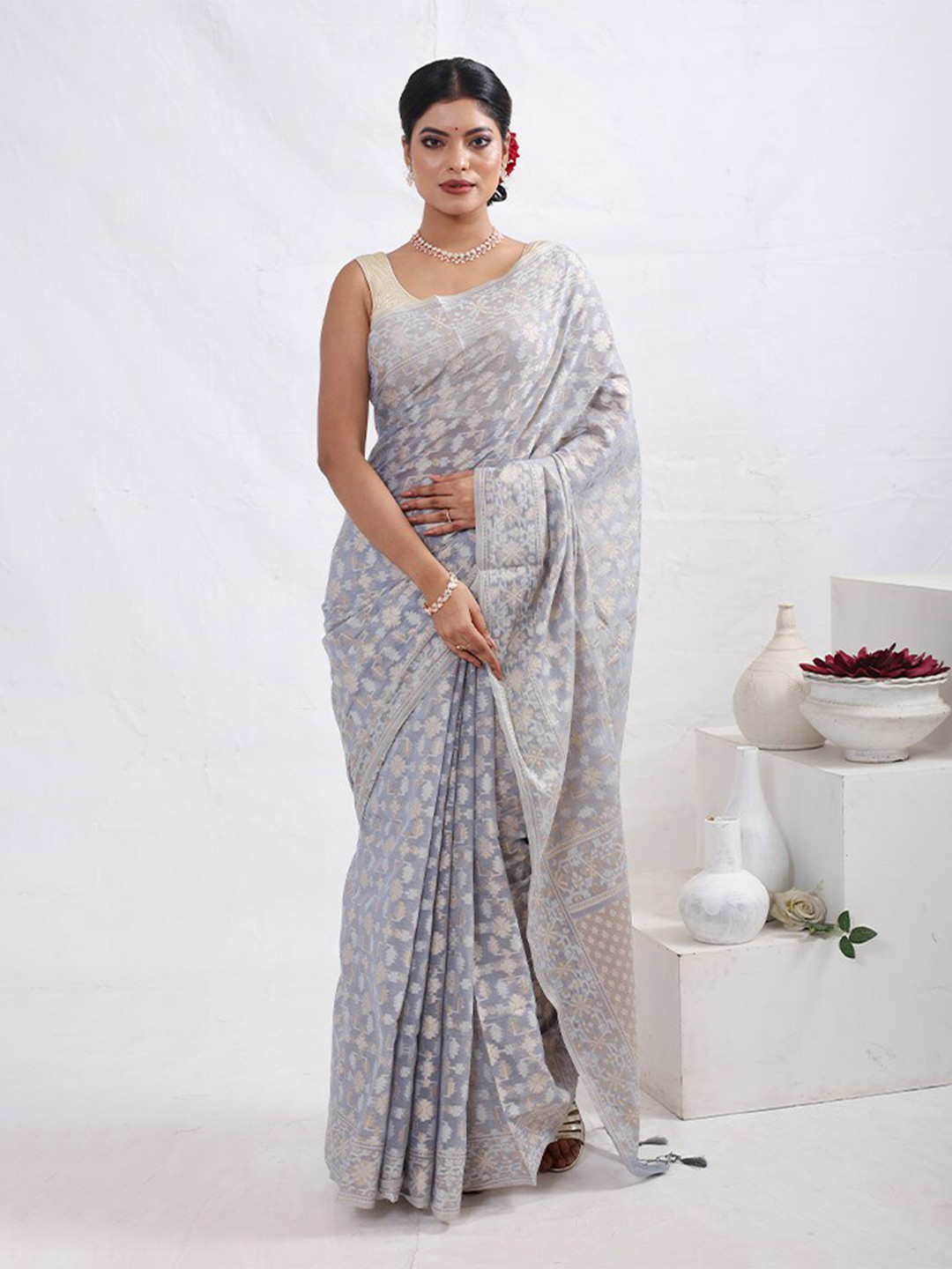 

AllSilks Floral Woven Design Zari Silk Cotton Saree, Grey
