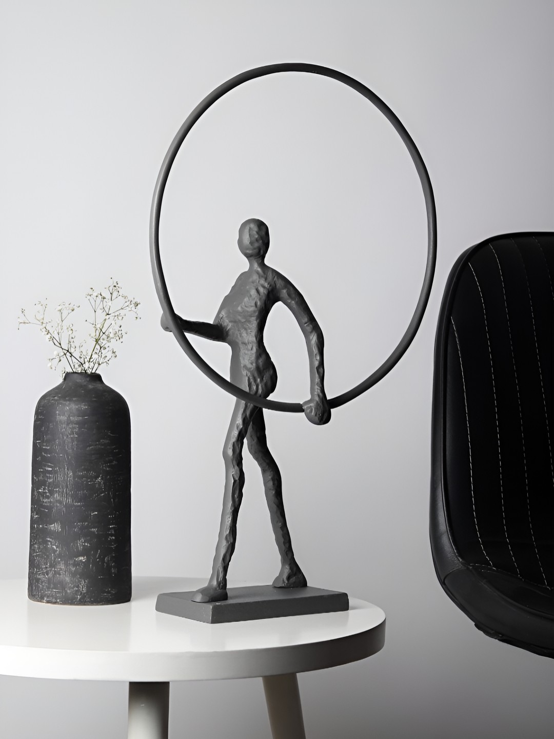 

Decor de Maison Grey Small Showpiece