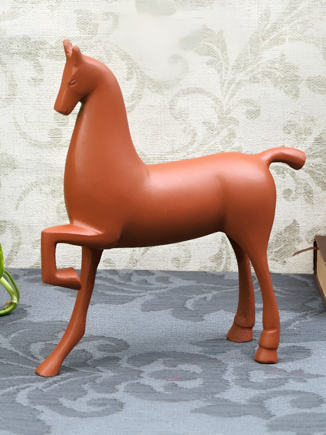 

Decor de Maison Red Medium Showpiece