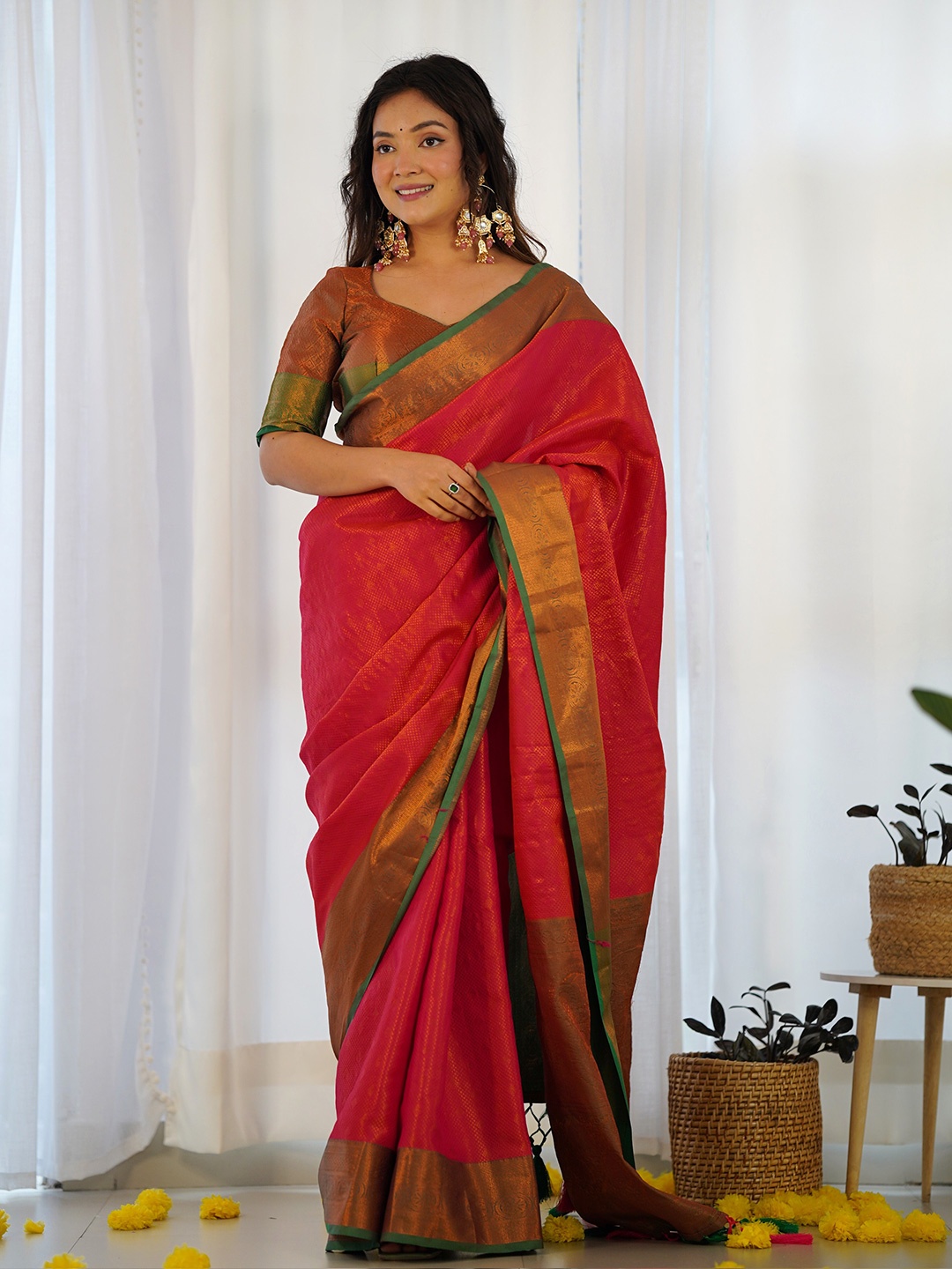 

ALMAARI FASHION Geometric Woven design Zari Kanjeevaram Saree, Red