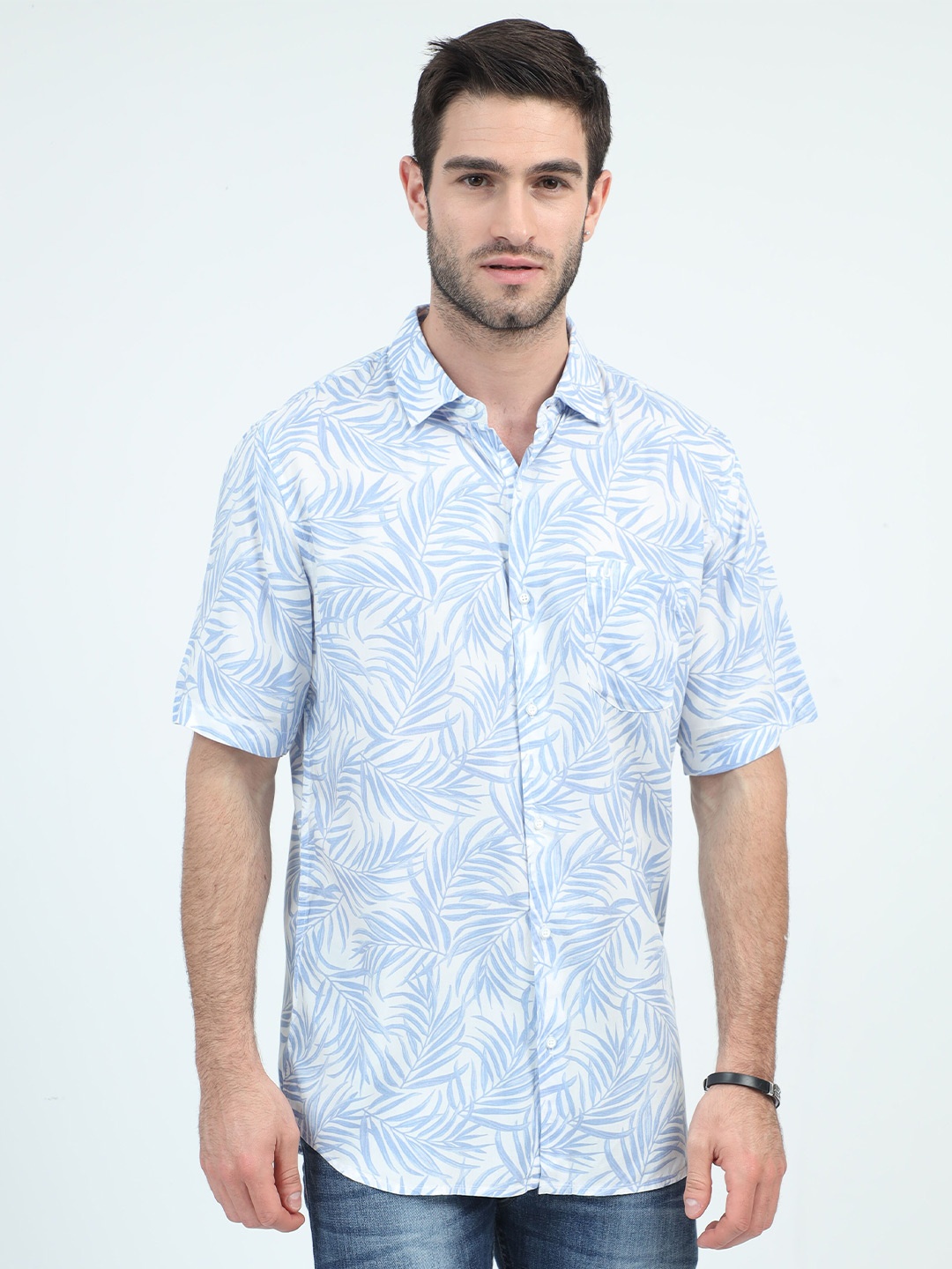 

URBARO Smart Slim Fit Tropical Printed Short Sleeves Pure Cotton Casual Shirt, White