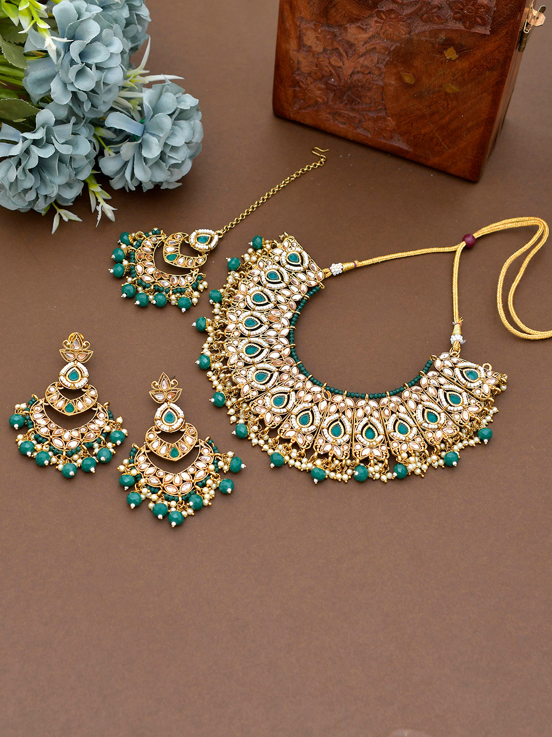 

Shoshaa Gold Plated Stone-Studded & Beaded Jewellery Set