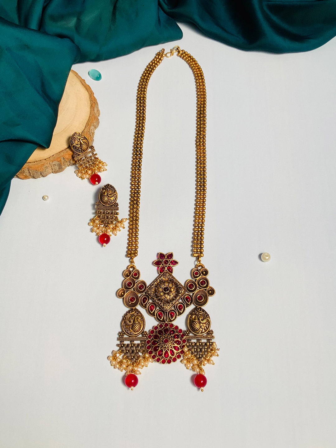 

ABDESIGNS Gold-Plated Stone-Studded & Beaded Jewellery Set