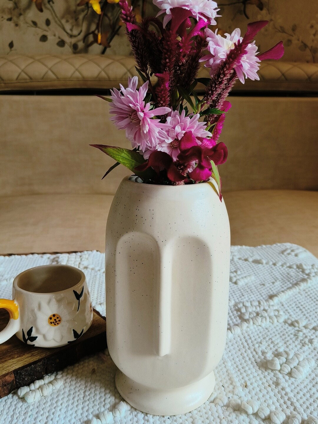 

NIYARA White Face Shape Ceramic Flower Vases