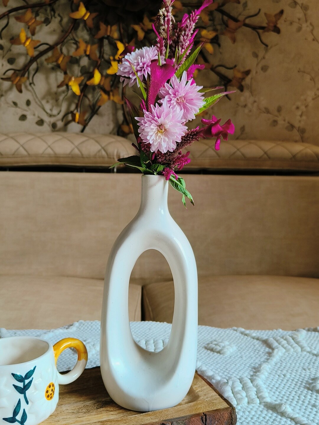 

NIYARA White Ceramic Flower Vase