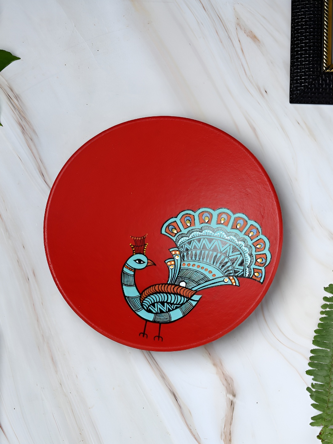 

ARTYSTA BEAUTIFYING LIVES Red & Green Dancing Peacock Wall Plate