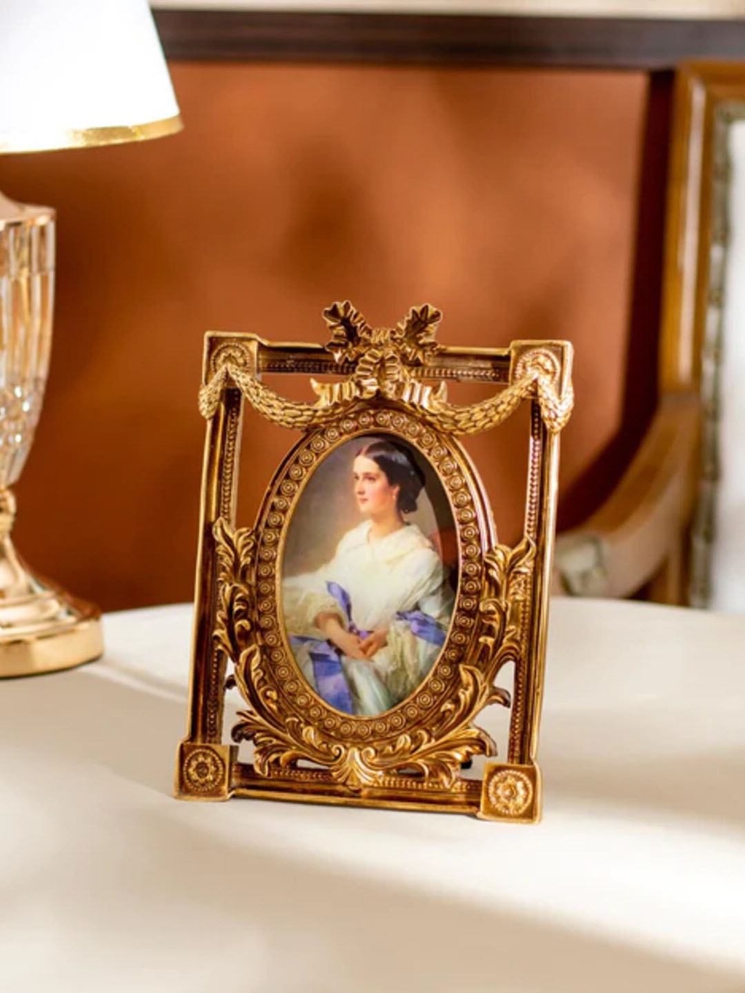 

THEDECORKART Unisex Gold Table Photo Frame
