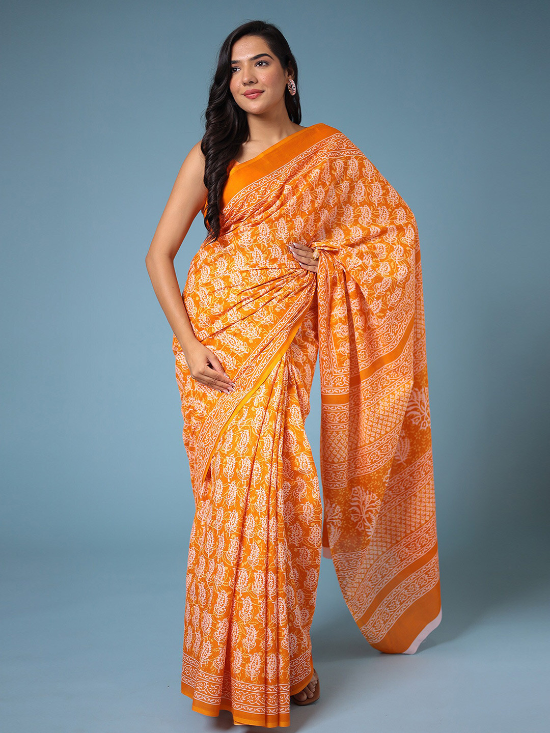 

ZARI Ethnic Motifs Printed Bagru Saree, Orange