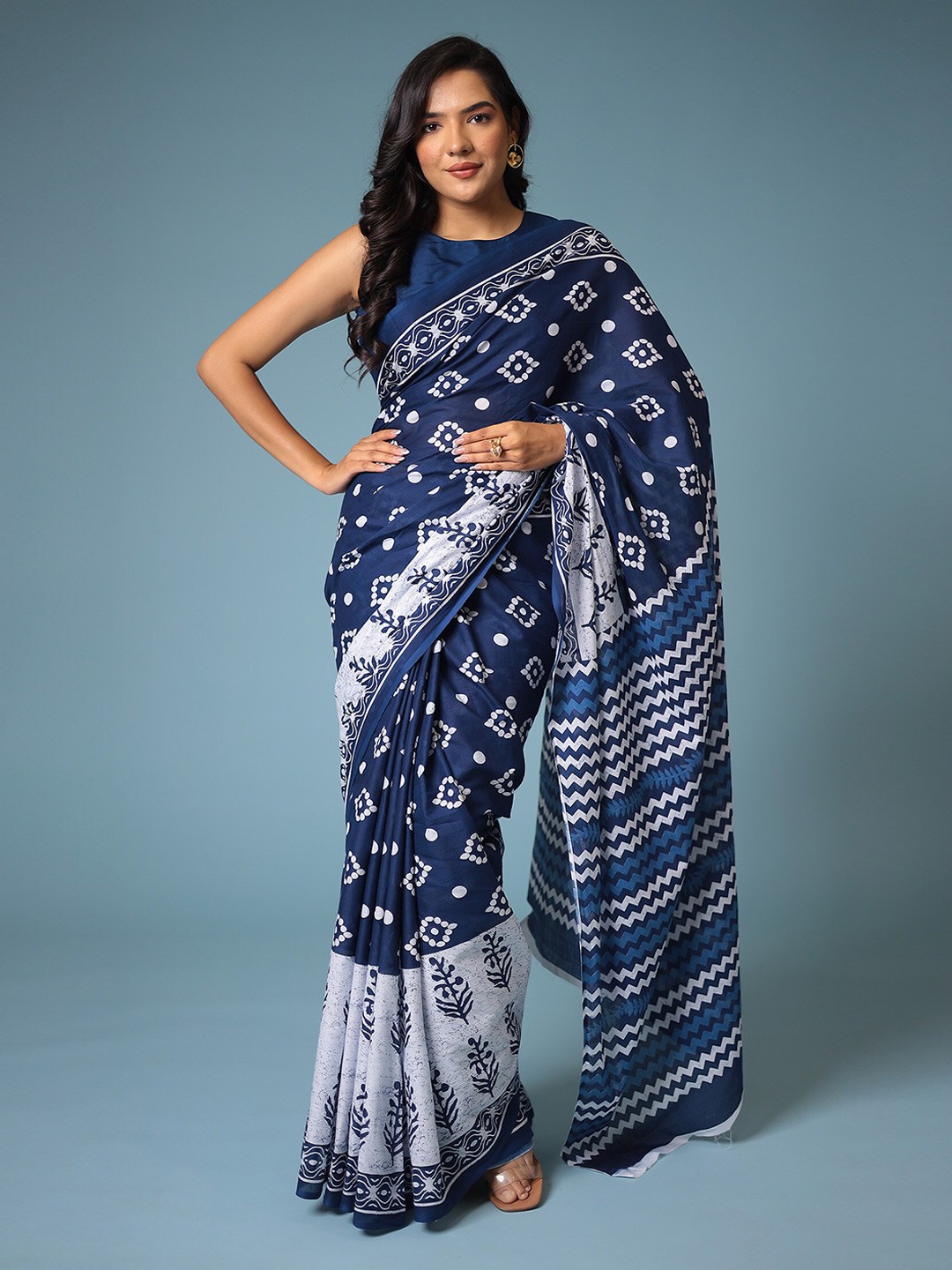 

ZARI Ethnic Motifs Printed Bagru Saree, Blue
