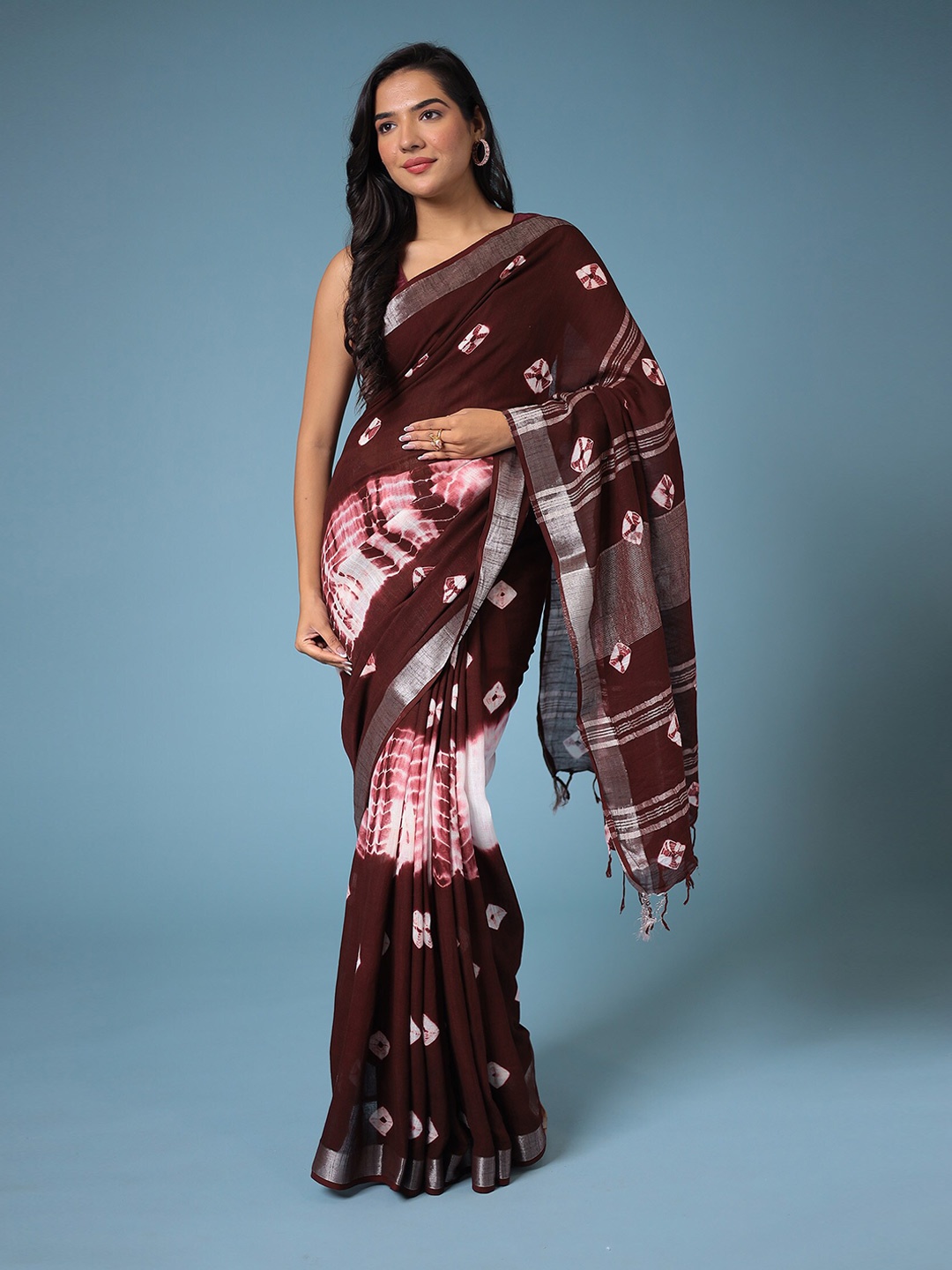 

ZARI Geometric Printed Pure Cotton Zari Bagru Saree, Maroon