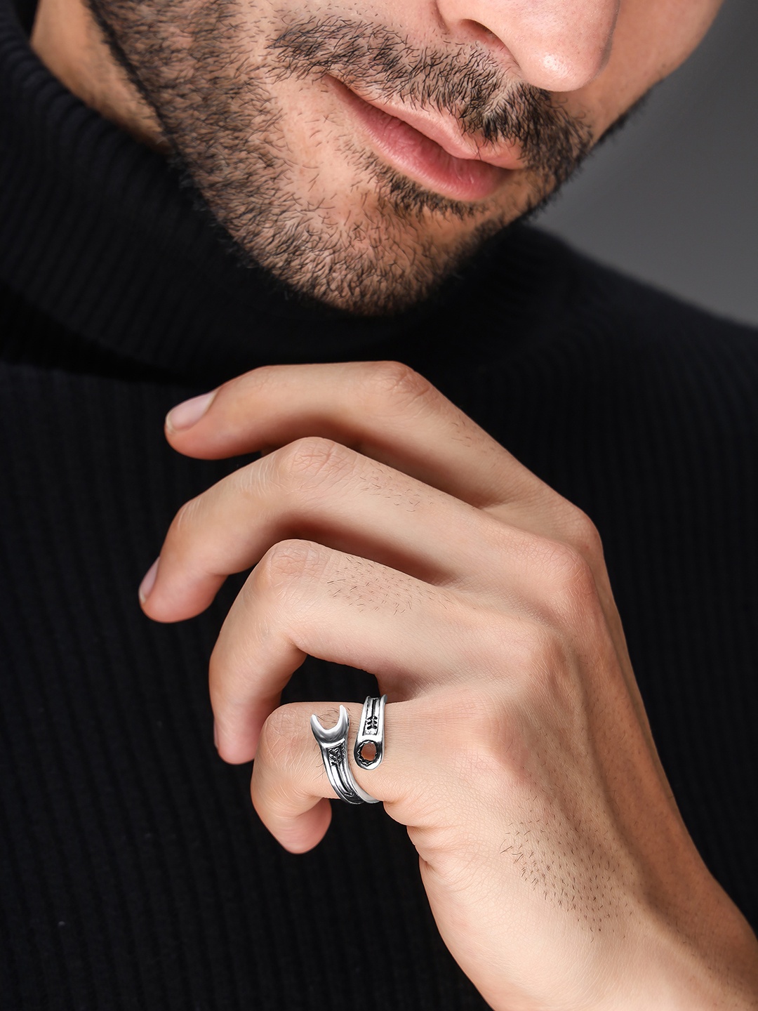 

Bold by Priyaasi Men Silver-Plated Adjustable Finger Ring