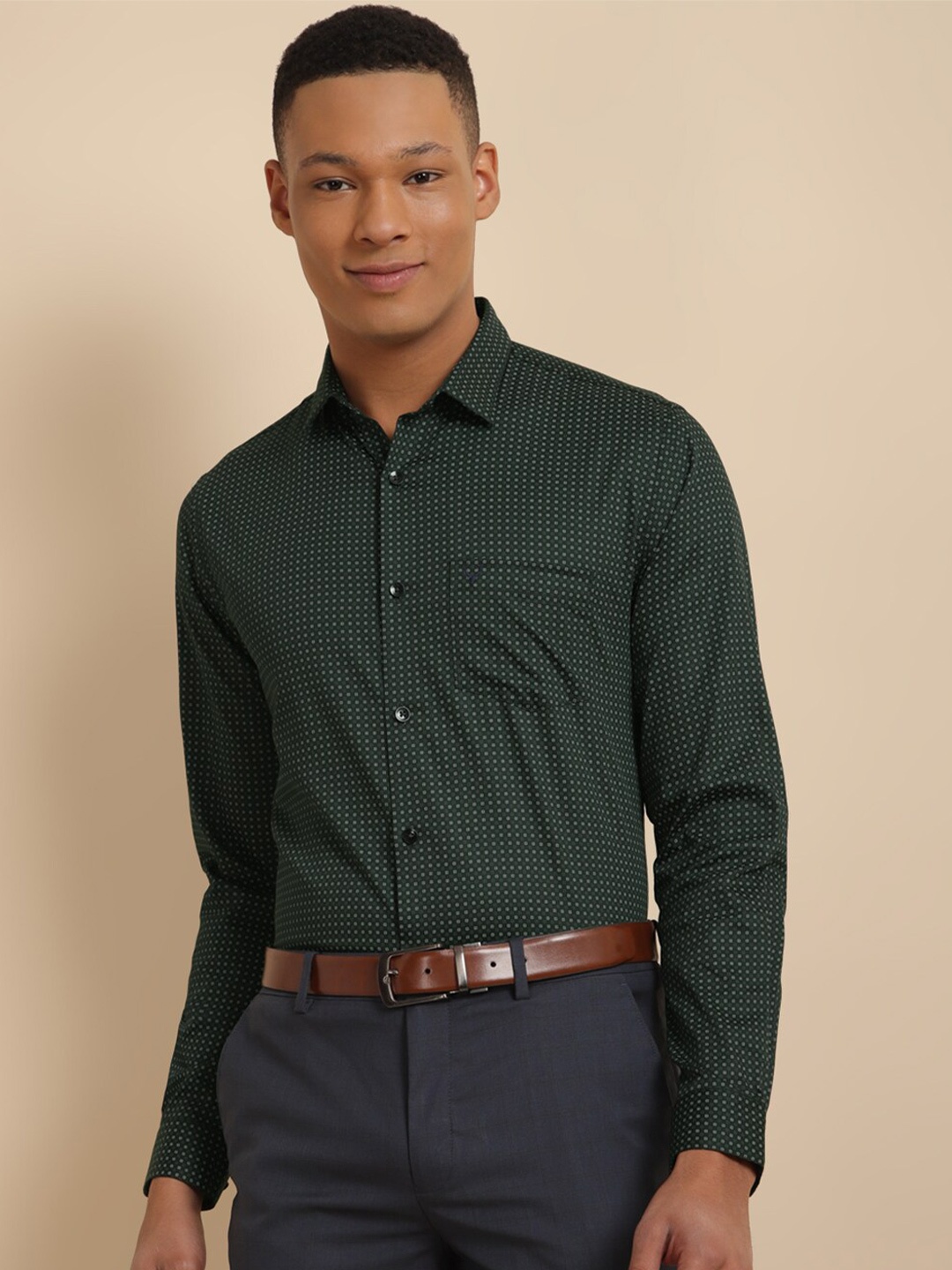 

Allen Solly Slim Fit Micro Ditsy Printed Pure Cotton Formal Shirt, Green