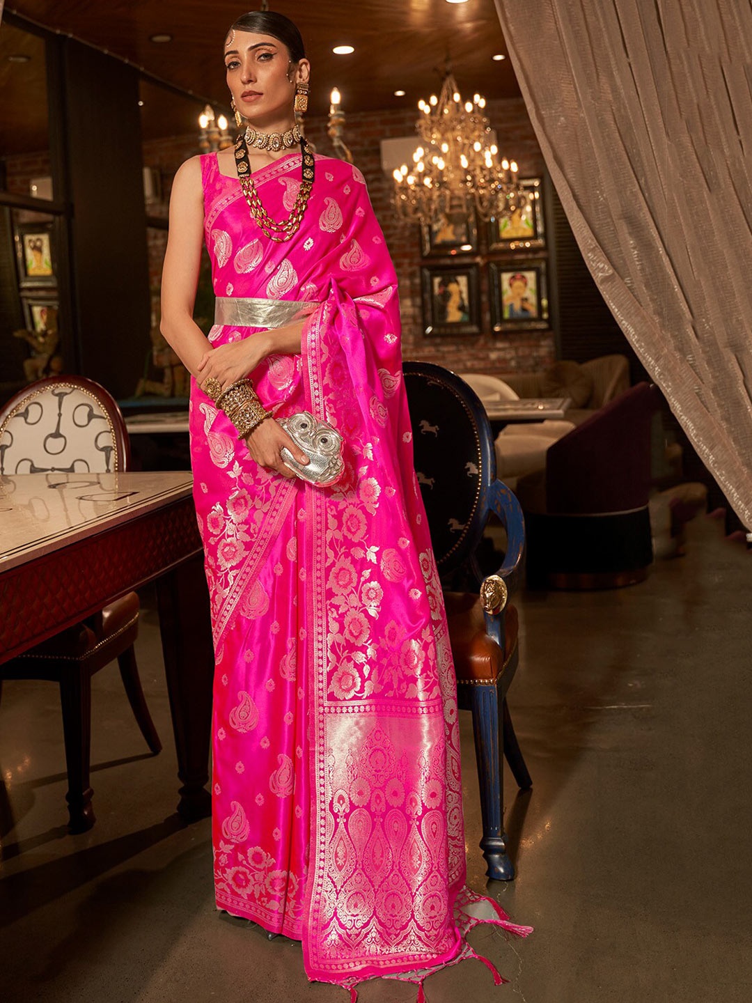 

DEVATITHI Floral Woven Design Patola Saree, Pink