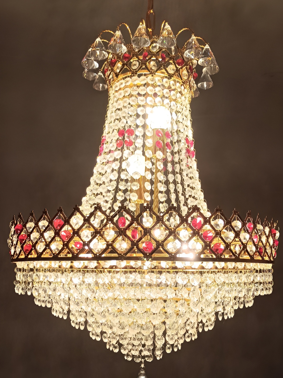 

SHRI MAHAL ANTIQUES Gold Toned Jhumar Ceiling Lamp