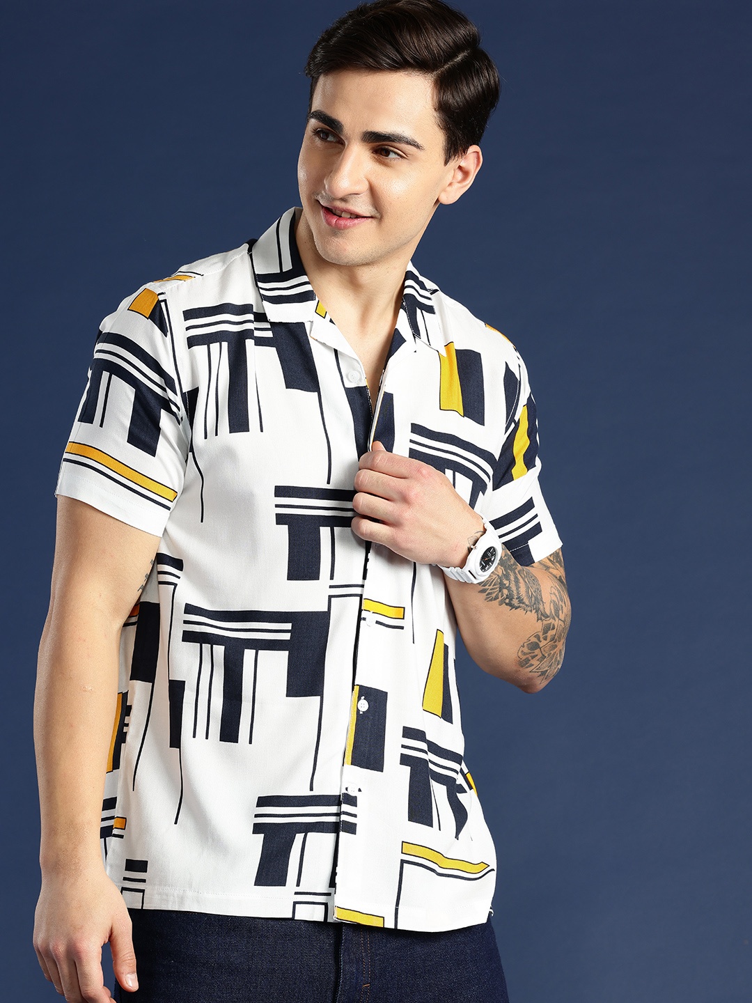 

Mast & Harbour Men Opaque Printed Casual Shirt, White