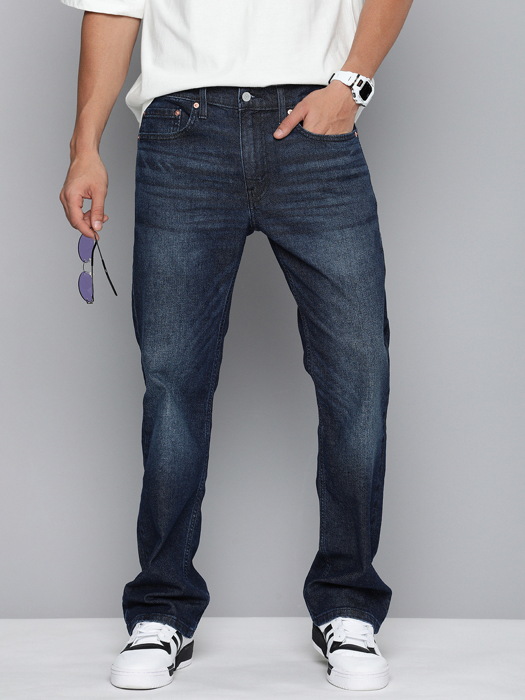 

Levis Men 527 Bootcut Light Fade Stretchable Jeans, Navy blue