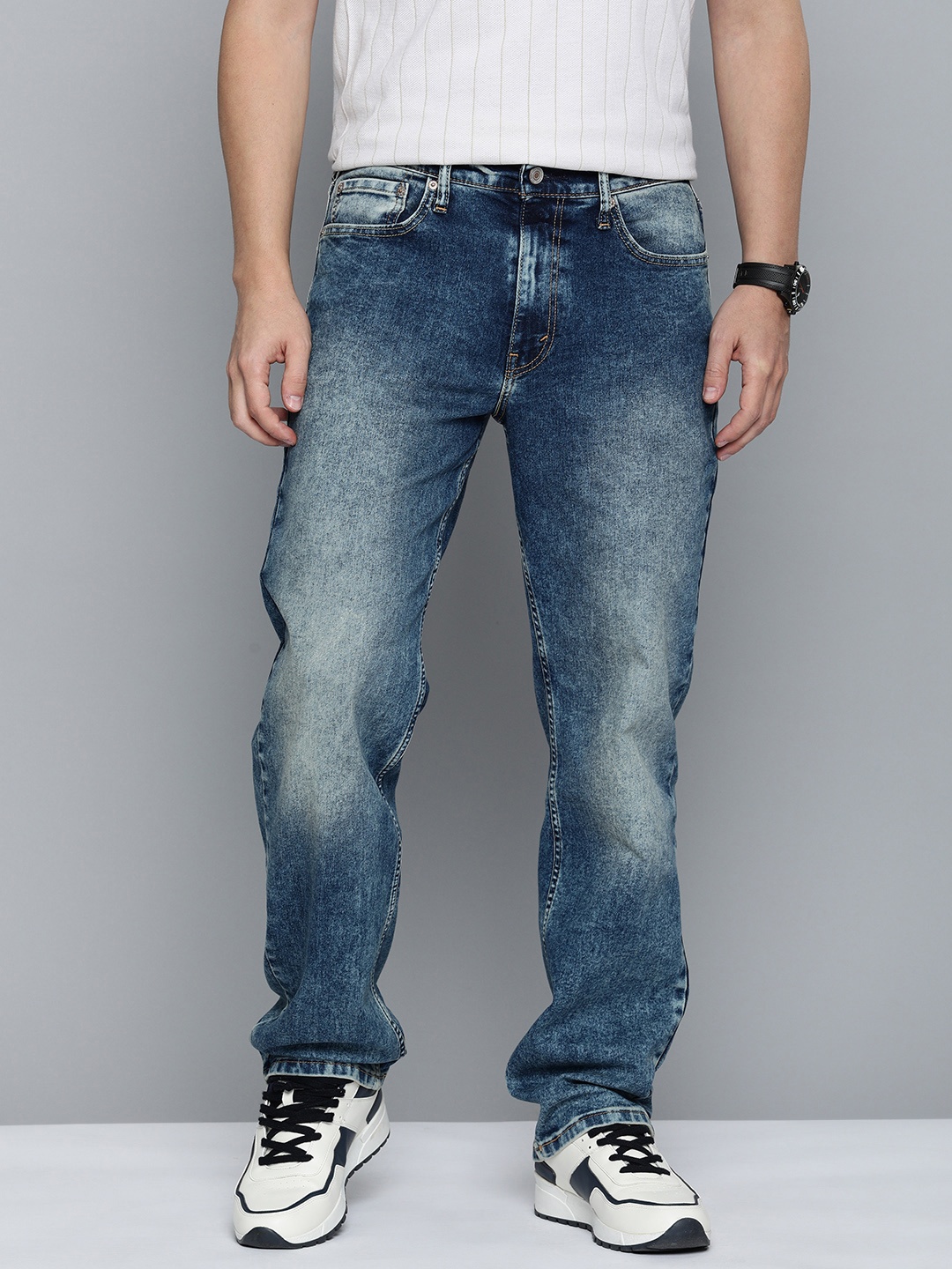 

Levis Men Mid Rise 550 Relaxed Fit Light Fade Stretchable Jeans, Blue