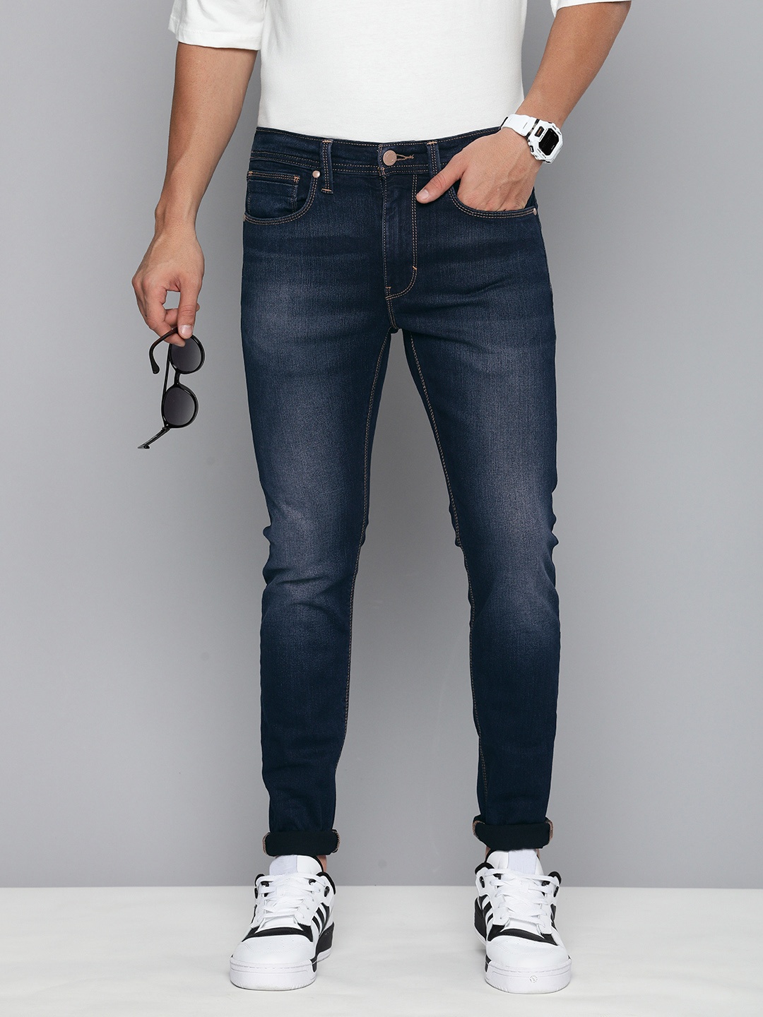 

Levis Men Skinny Fit Heavy Fade Stretchable Jeans, Navy blue