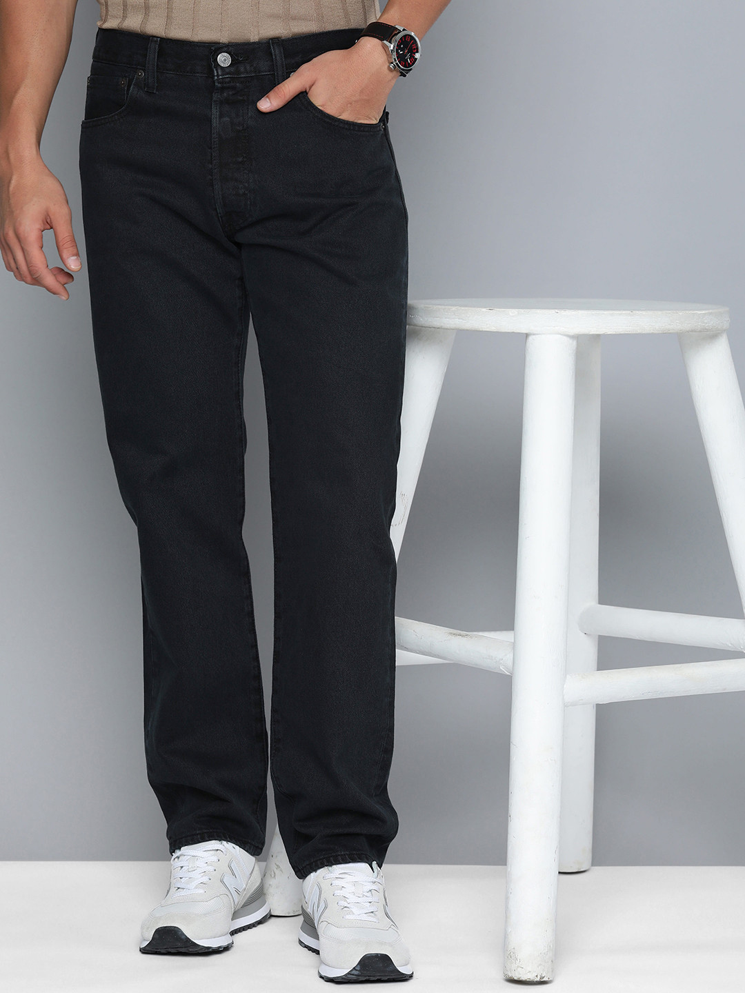 

Levis Men 501 Straight Fit Stretchable Pure Cotton Mid Rise Jeans, Blue