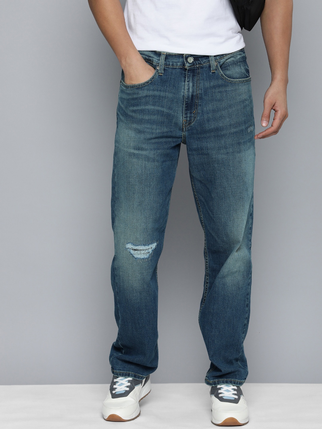 

Levis Men 550 Relaxed Fit Slash Knee Heavy Fade Stretchable Jeans, Blue