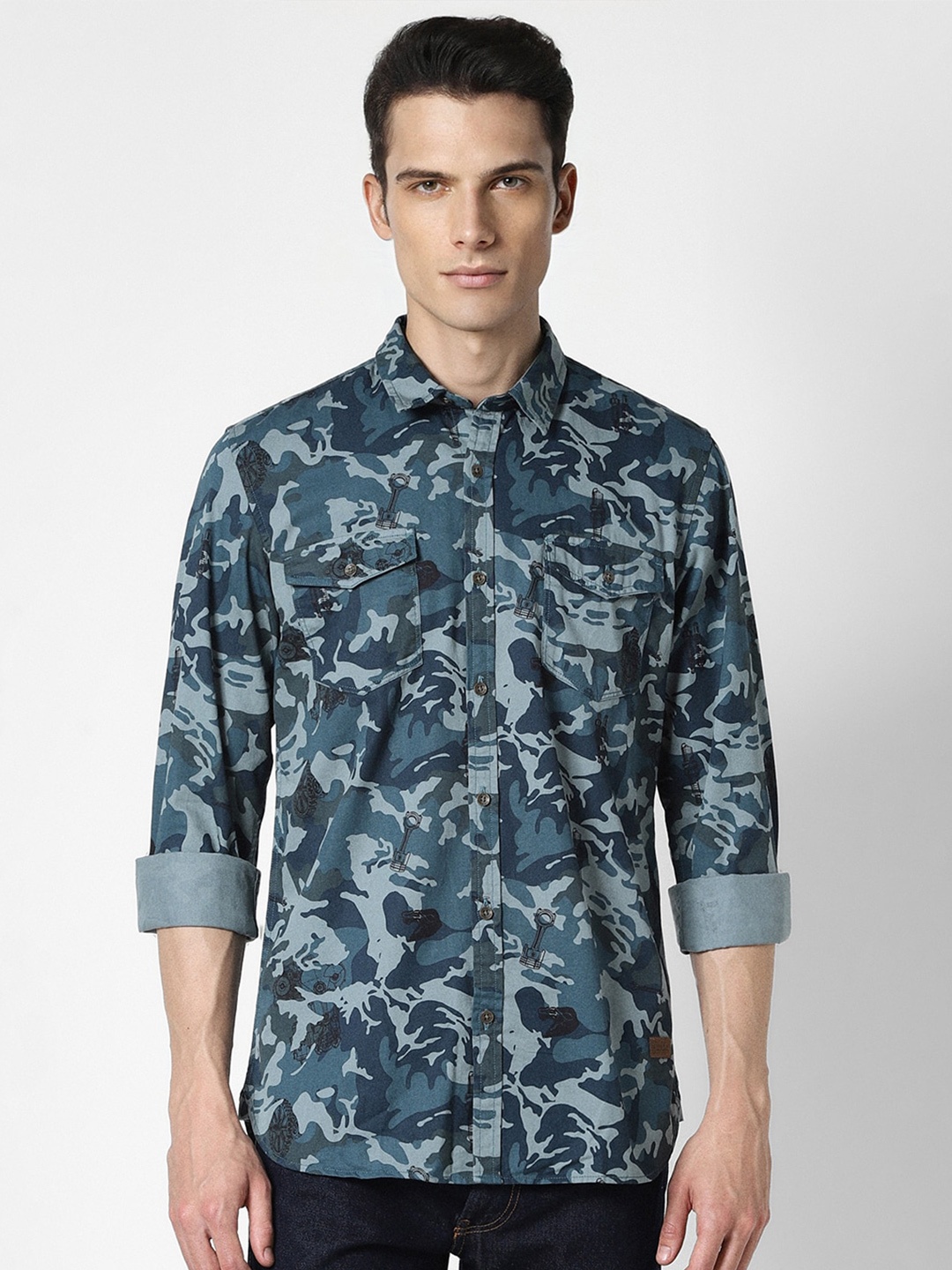 

Peter England Casuals Slim Fit Camouflage Printed Pure Cotton Casual Shirt, Blue