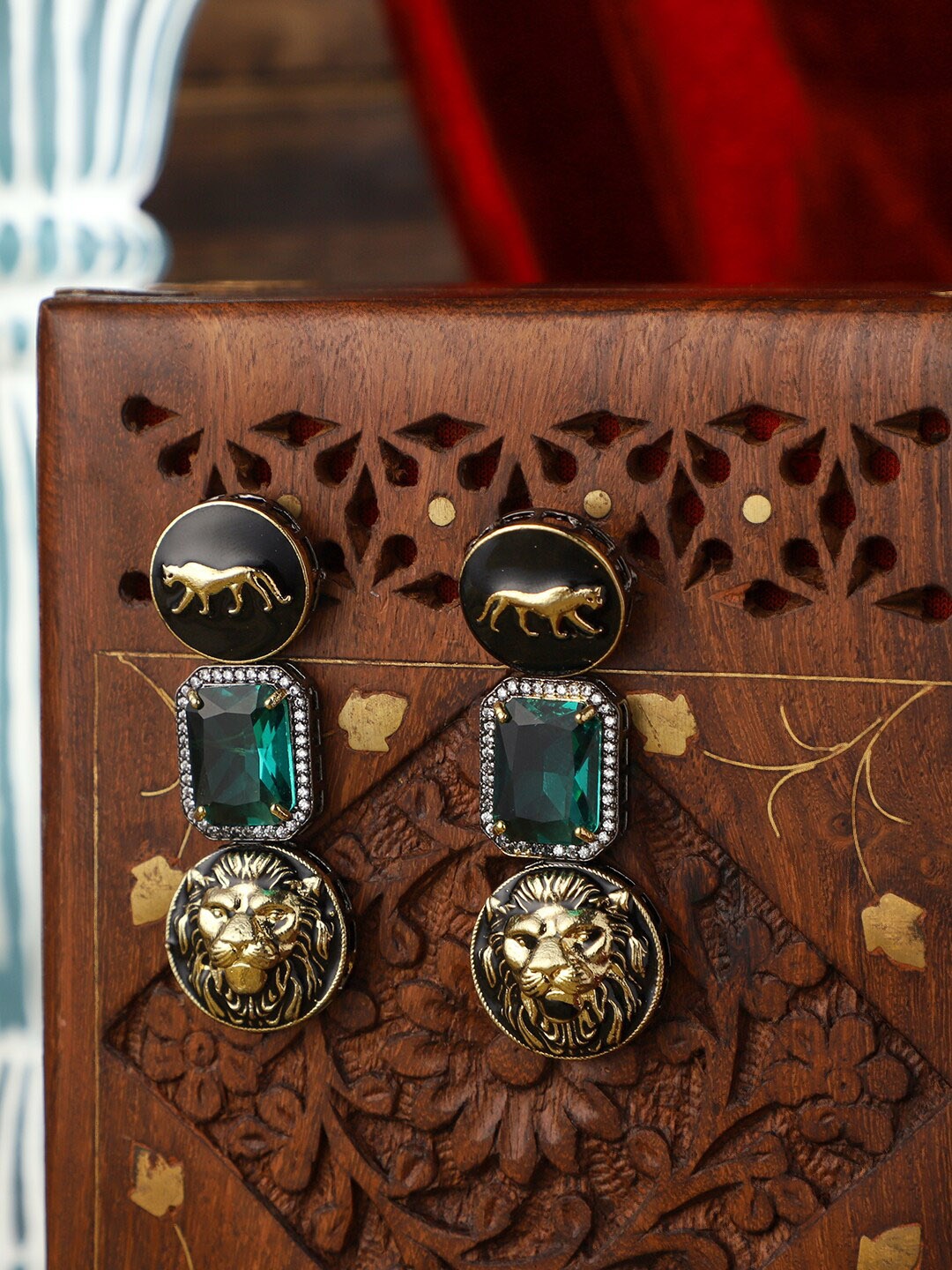 

PATOLA BY VJ Silver-Plated Contemporary Drop Earrings