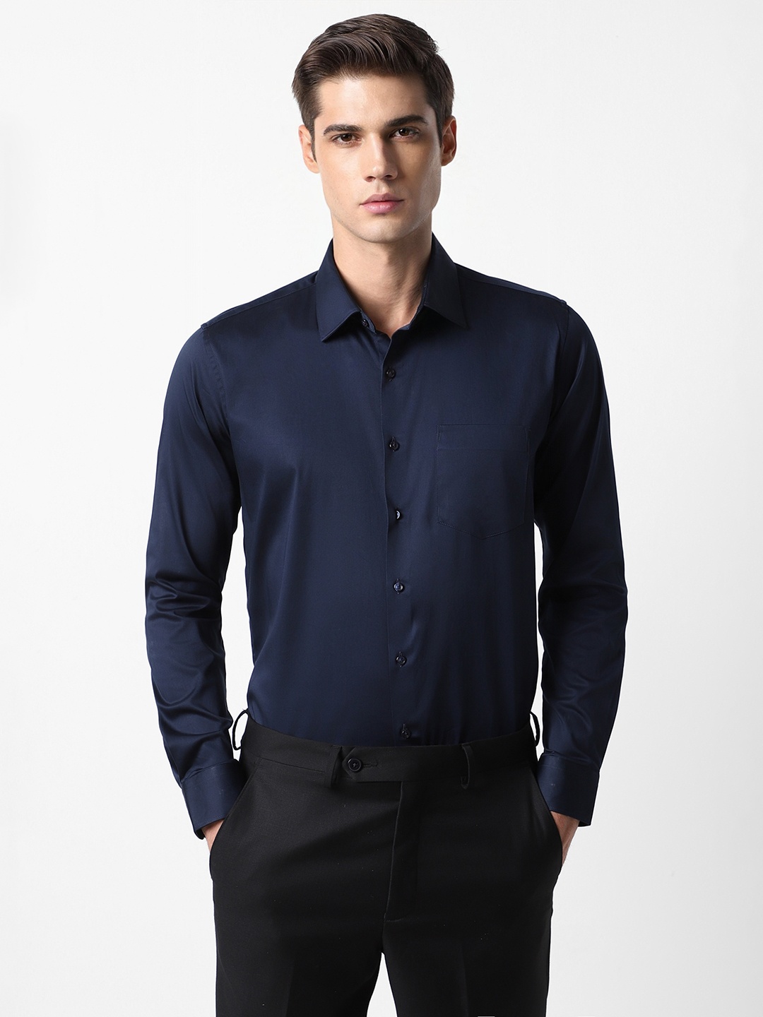 

Van Heusen Men Navy Blue Slim Fit Formal Shirt