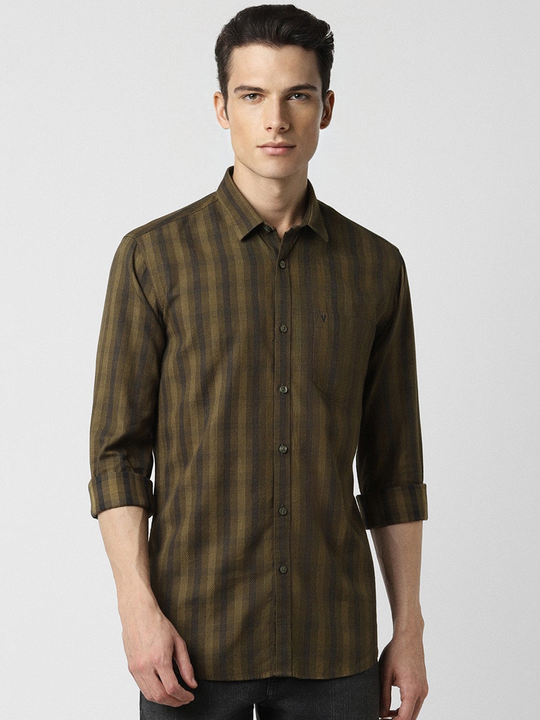 

Van Heusen Sport Checked Slim Fit Pure Cotton Casual Shirt, Brown