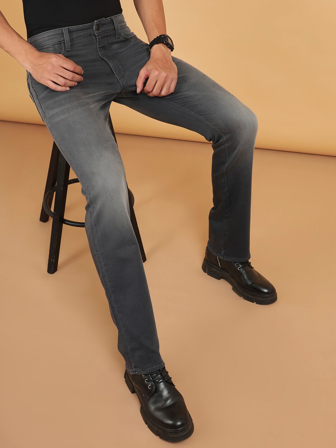 

Wrangler Men Millard High Rise Heavy Fade Clean Look Stretchable Jeans, Grey