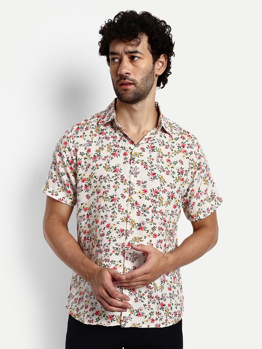 

GRECIILOOKS Relaxed Floral Printed Short Sleeves Casual Shirt, Beige