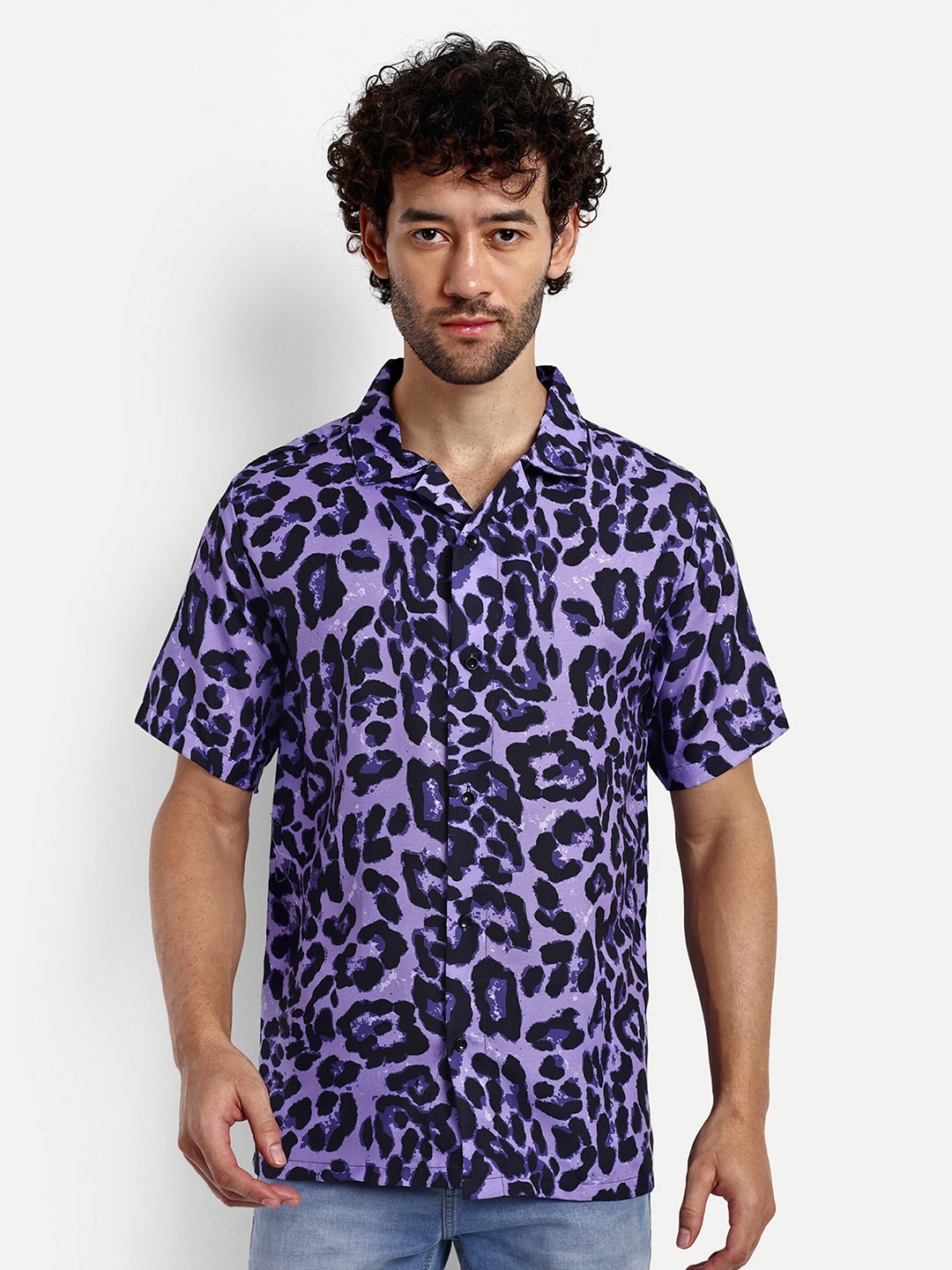 

GRECIILOOKS Relaxed Animal Printed Cuban Collar Casual Shirt, Purple