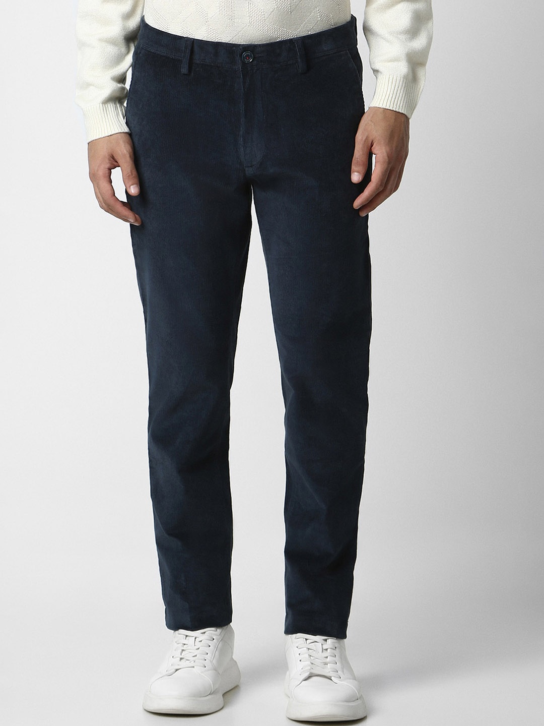 

Van Heusen Sport Men Slim Fit Mid-Rise Trousers, Navy blue