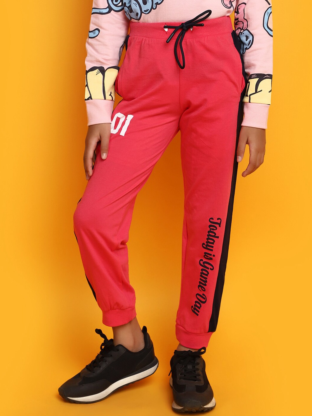 

V-Mart Girls Typography Printed Mid-Rise Joggers, Fuchsia