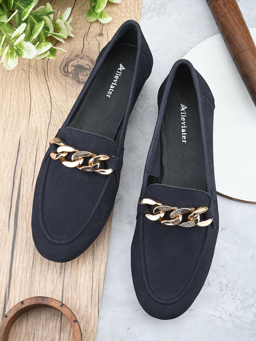 

Alleviater Women Embellished Lightweight Leather Loafers, Navy blue