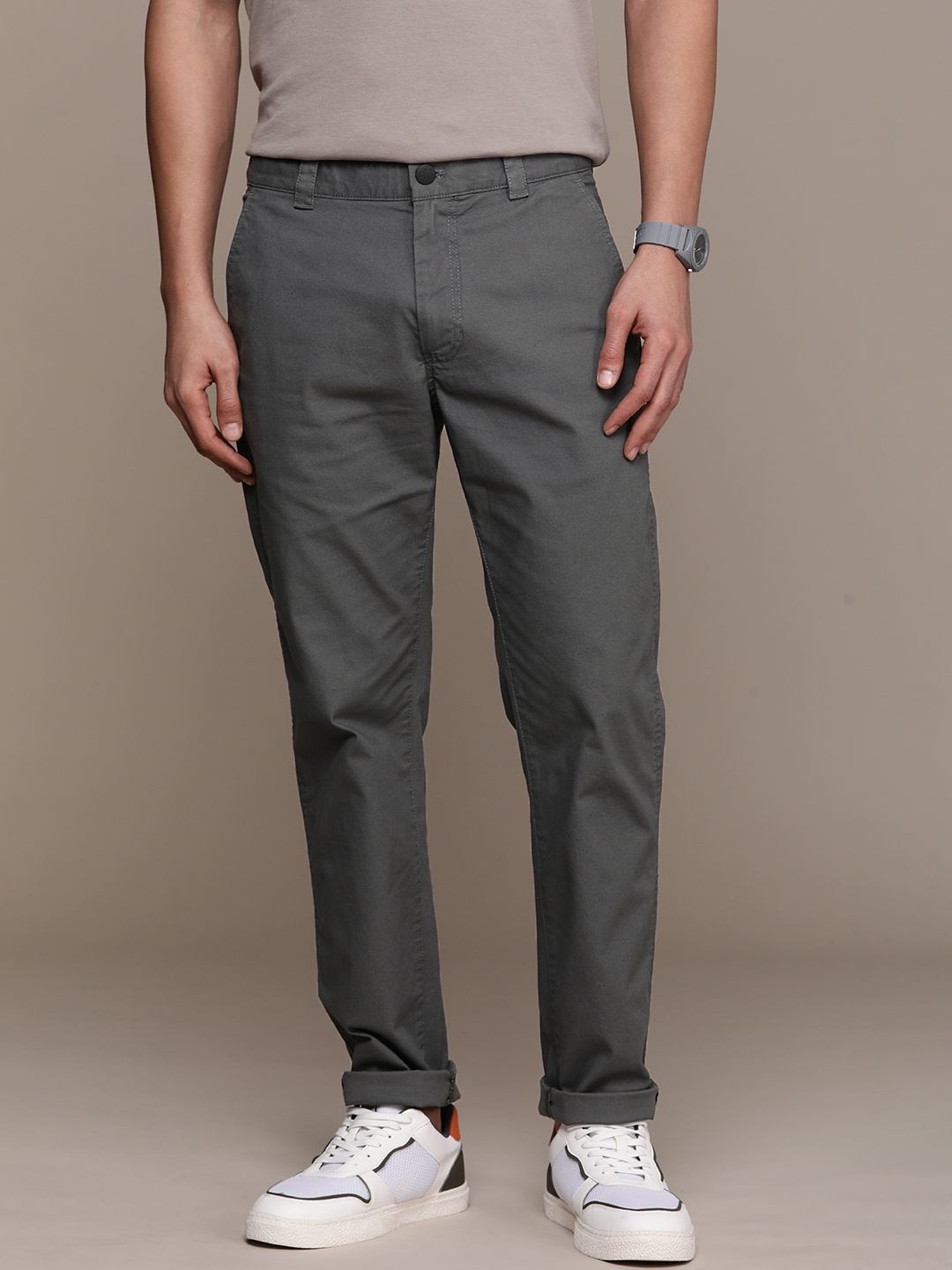 

Calvin Klein Jeans Men Tapered Fit Trousers, Grey