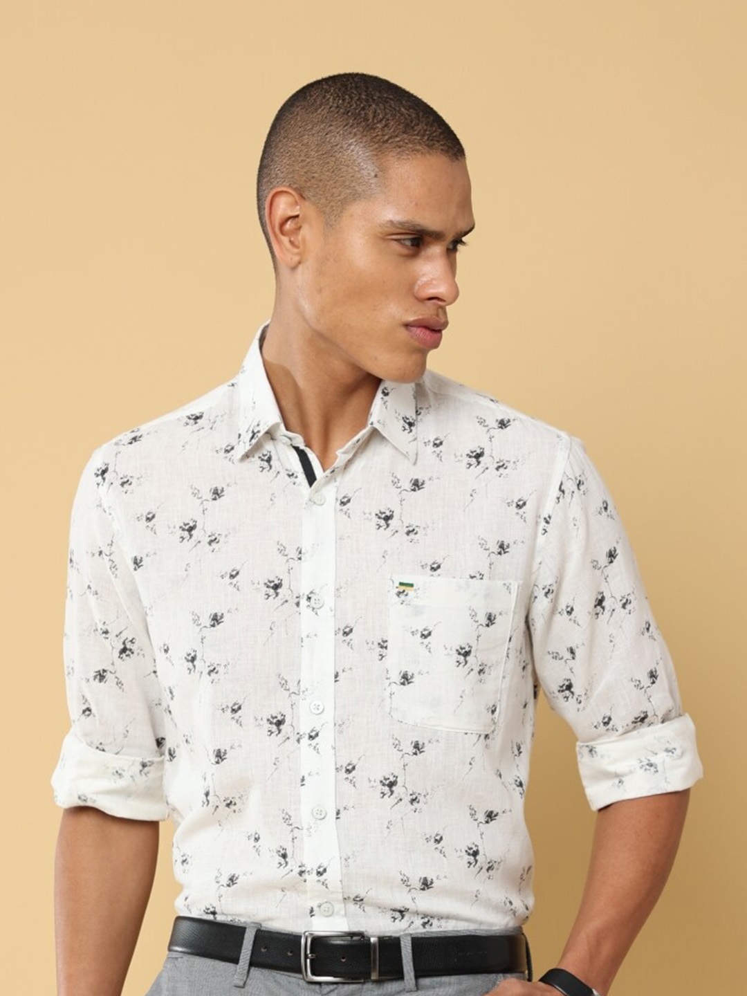

Melvin Jones Spread Collar Comfort Floral Printed Casual Cotton Linen Shirt, White