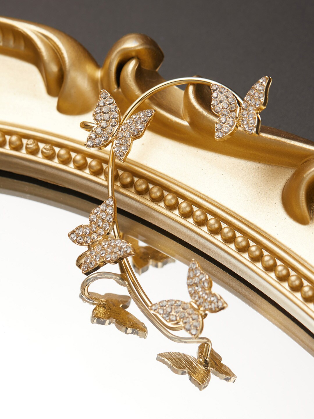 

VAGHBHATT Gold-Plated Butterfly-Shaped Stones-Studded Cuff Earrings