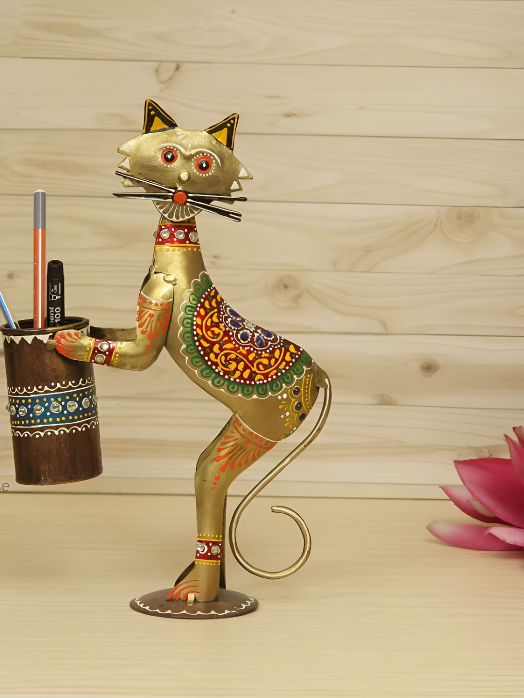 

HANDICRAFTS PARADISE Gold-toned Showpiece, Multi