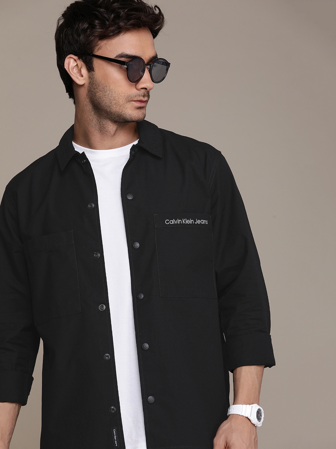 

Calvin Klein Jeans Men Pure Cotton Relaxed Fit Casual Shirt, Black