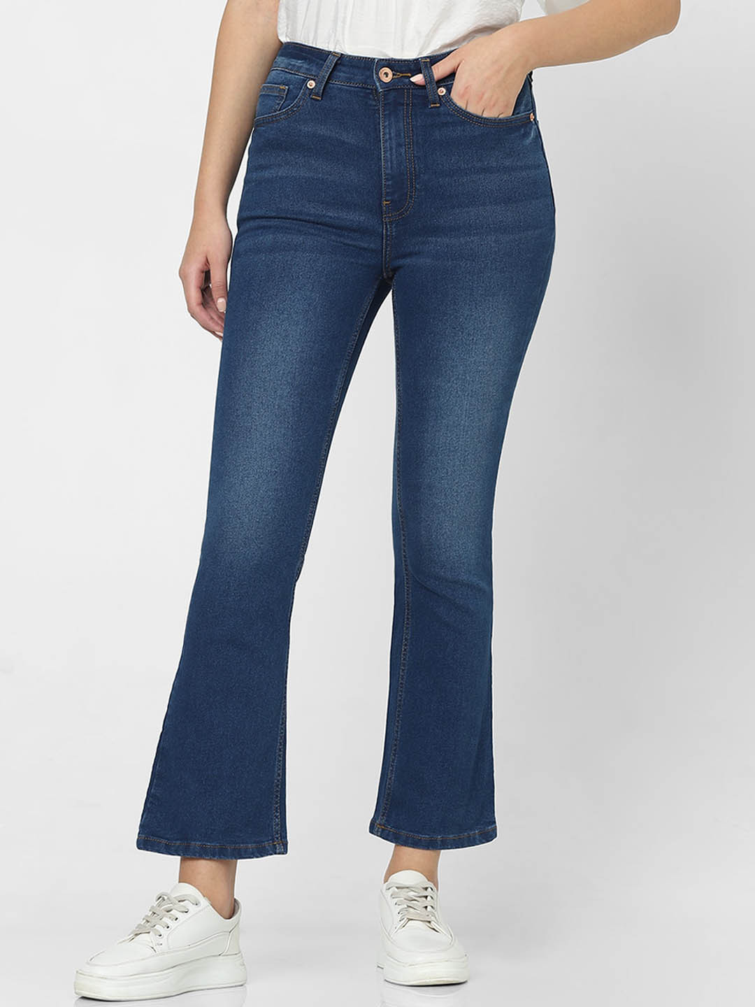 

Vero Moda Women Bootcut High-Rise Light Fade Stretchable Jeans, Blue