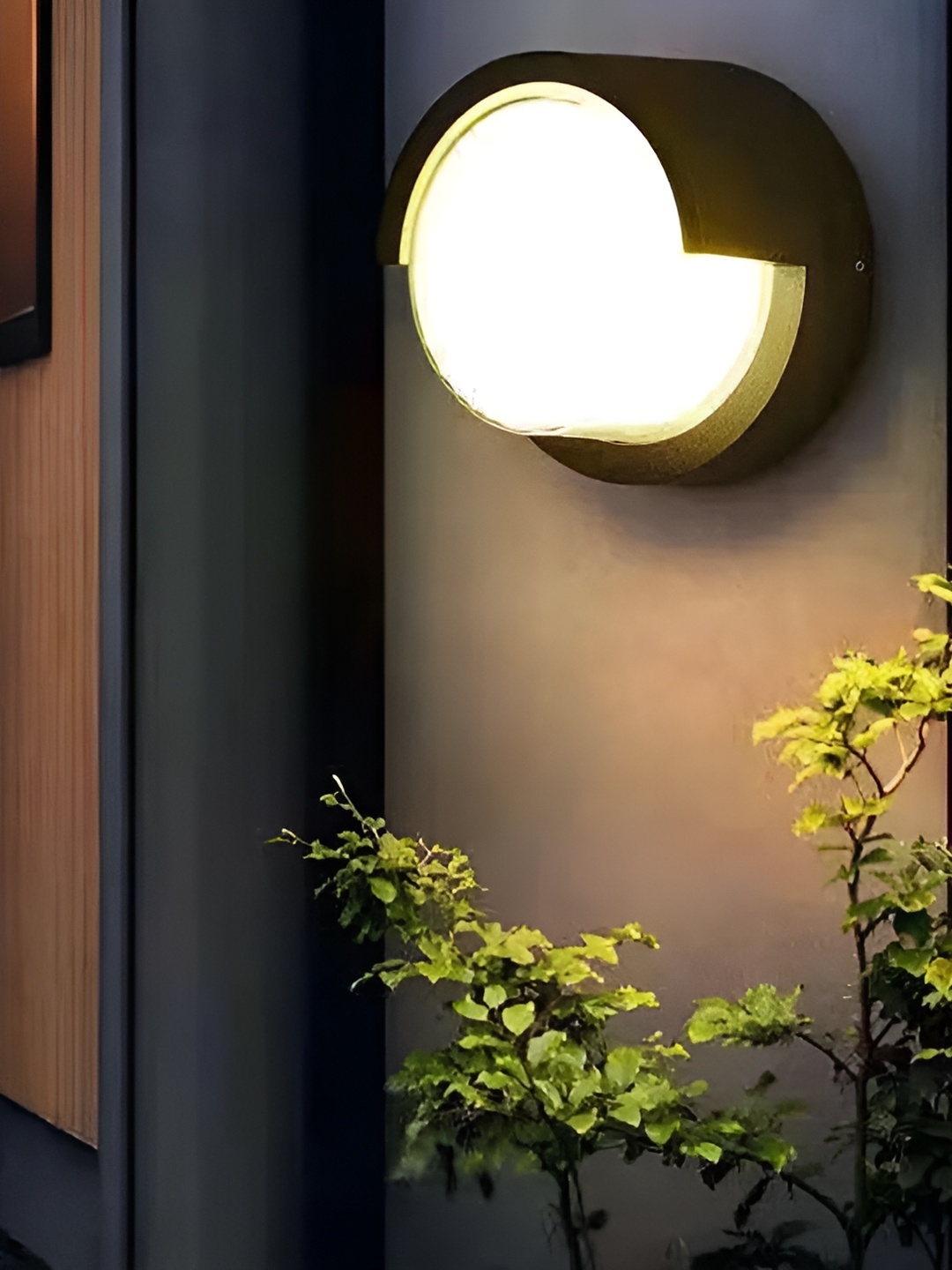 

blissbells Black Spherical LED Outdoor Wall Lamp