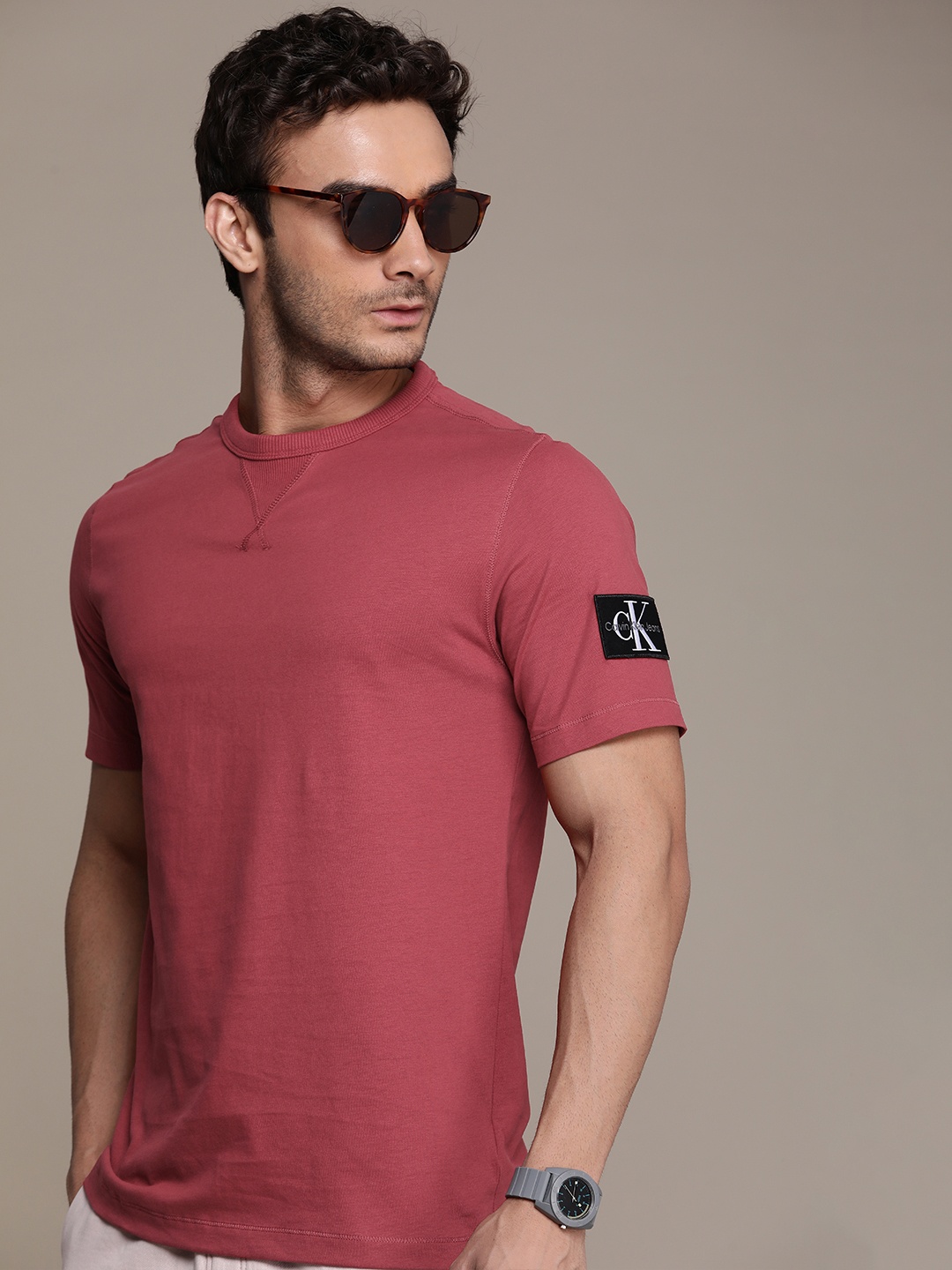 

Calvin Klein Jeans Men Brand Logo Pure Cotton T-shirt, Maroon