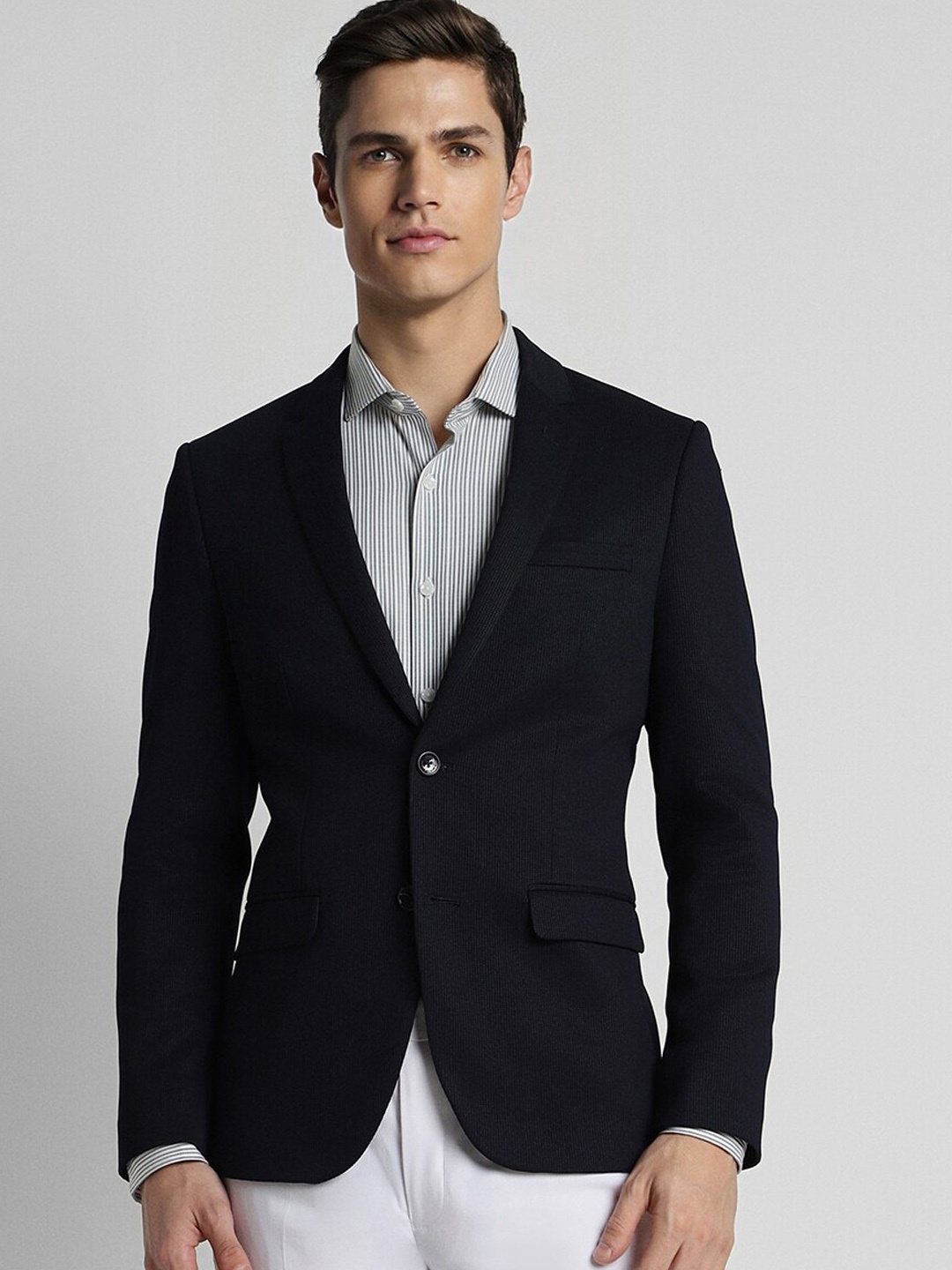 

Peter England Elite Single-Breasted Slim-Fit Formal Blazer, Navy blue