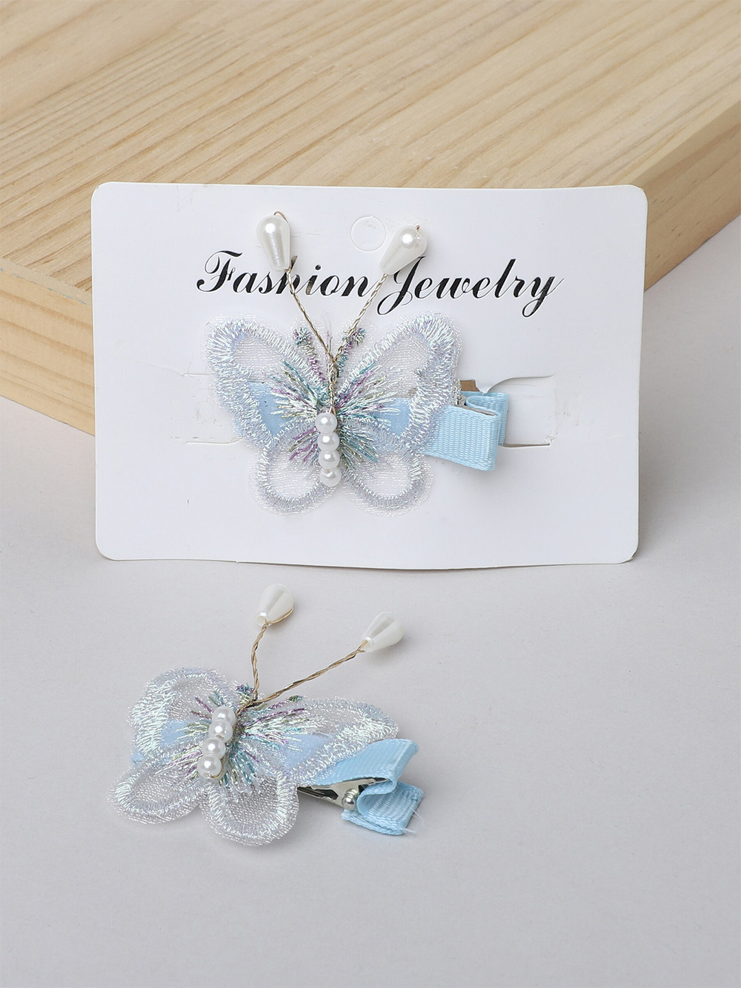 

The Magic Wand Girls Butterfly Bow Embellished Alligator Hair Clip, Blue