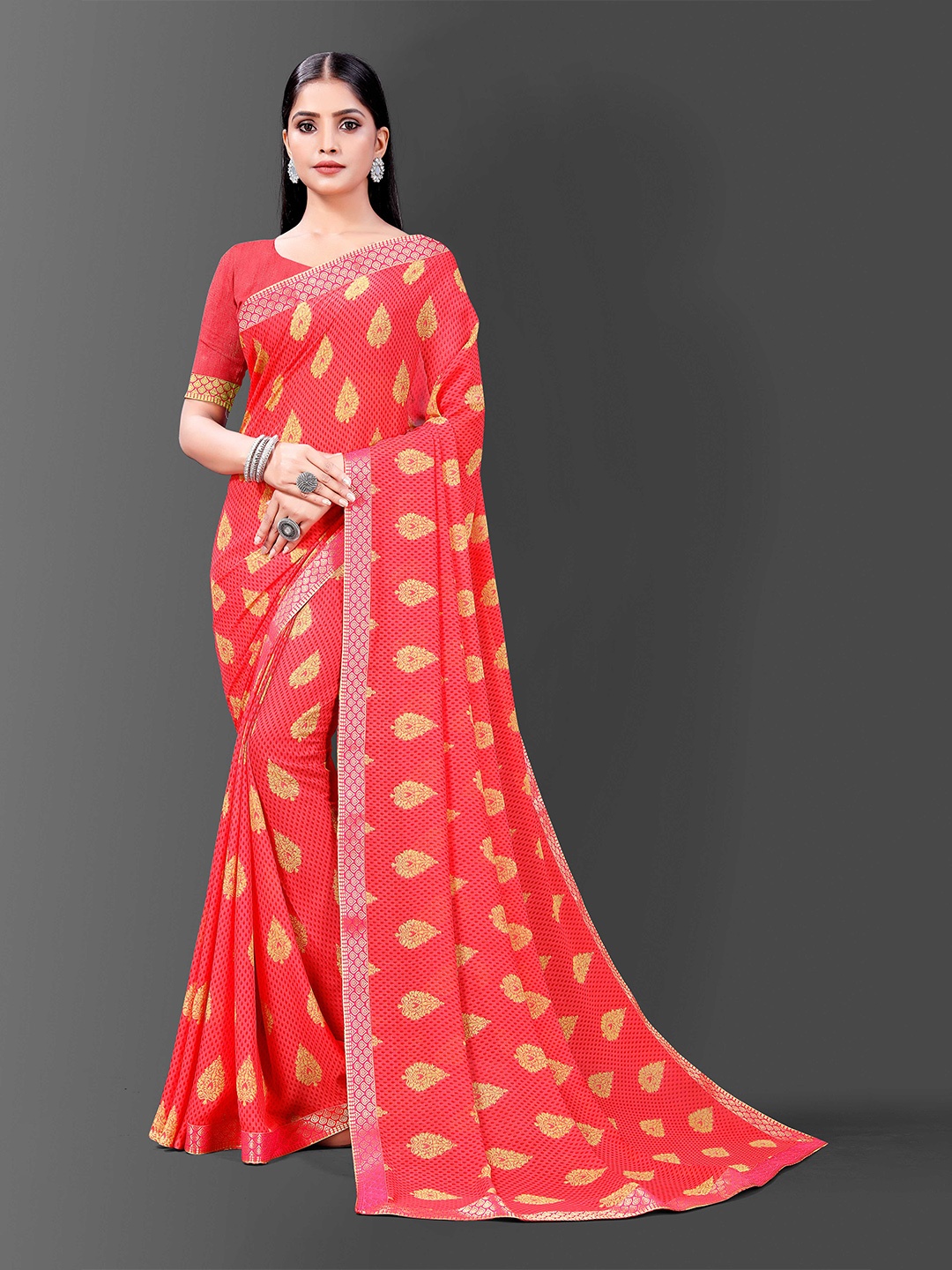 

choiceit Floral Printed Saree, Peach